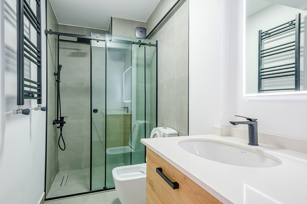 Black Carbon Steel Hardware for Sliding Shower Glass Door