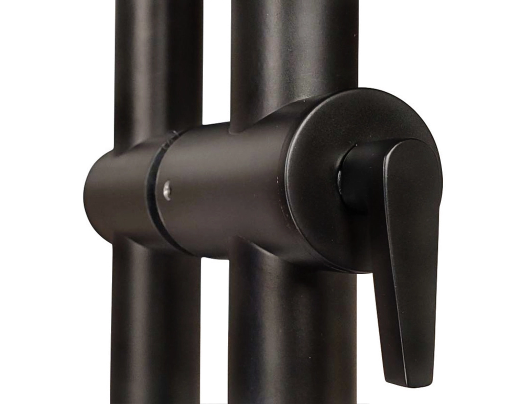 Locking handle